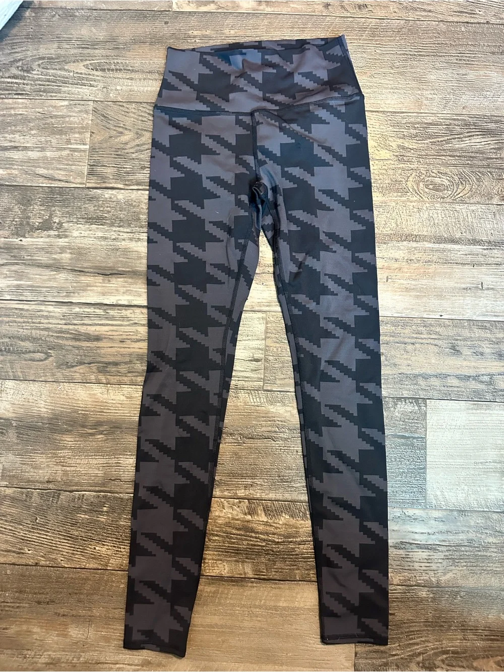 Alo Yoga Women's Airbrush Legging - Houndstooth